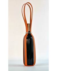 Vegetable-tanned leather ring bottle holder with burgundy finish