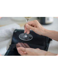 TASTOVINO - The touch of wine in a metal box: the first portable tool designed to appreciate the texture of a wine!