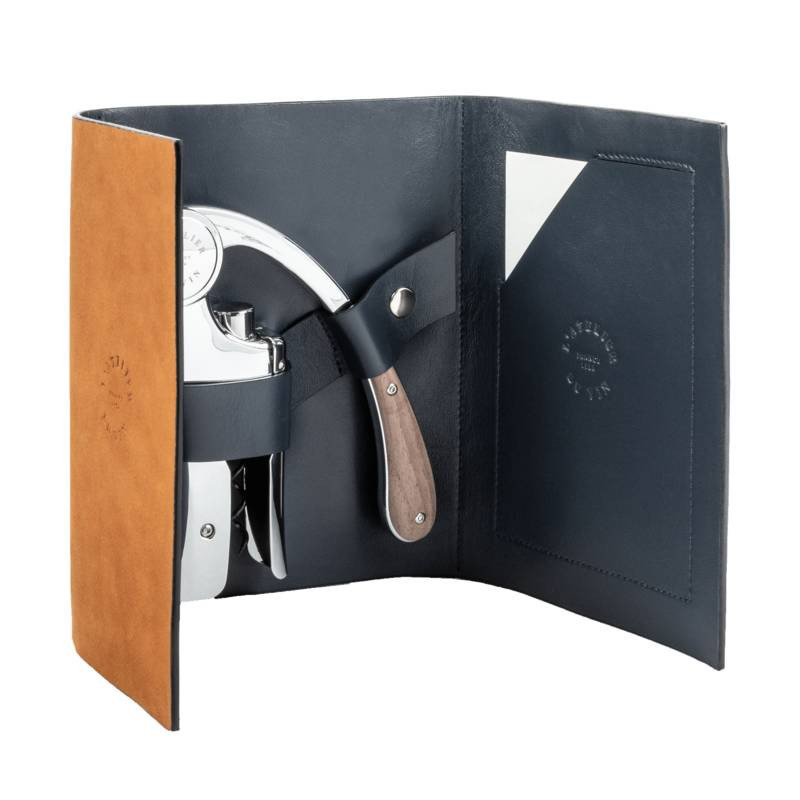 Oeno Motion® Nomad: Set with vertical lever corkscrew in a genuine leather case | L'atelier du Vin