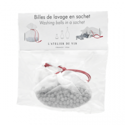 Washing beads in a bag for carafe | L'Atelier du Vin