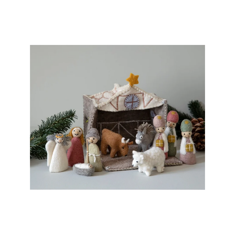 Nativity scene and characters