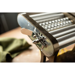 Otello Champagne Manual Pasta Machine | Marcato